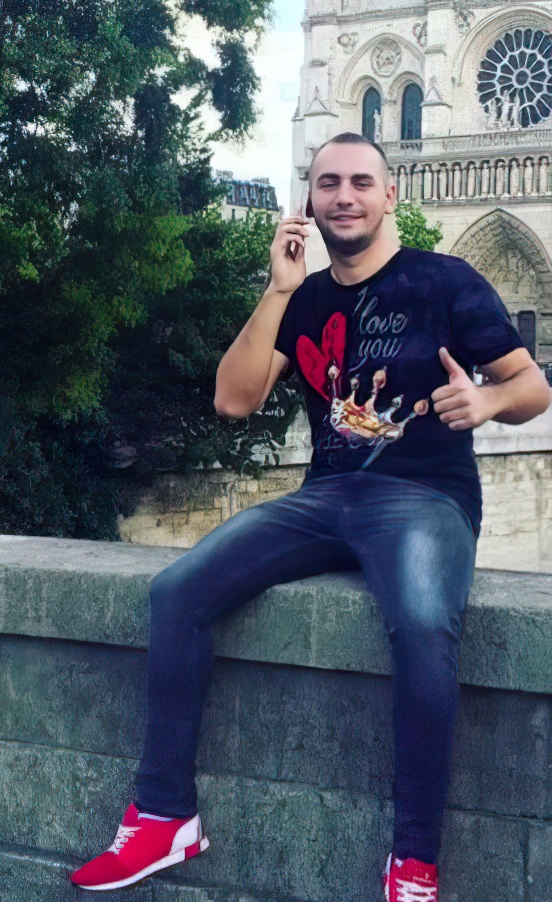 Plumbi i ka prekur venën kryesore në këmbë  Brian Syzo niset drejt Traumës