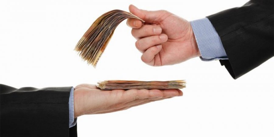 Gjysma e të punësuarve në Shqipëri marrin më pak se 60 mijë lekë në muaj