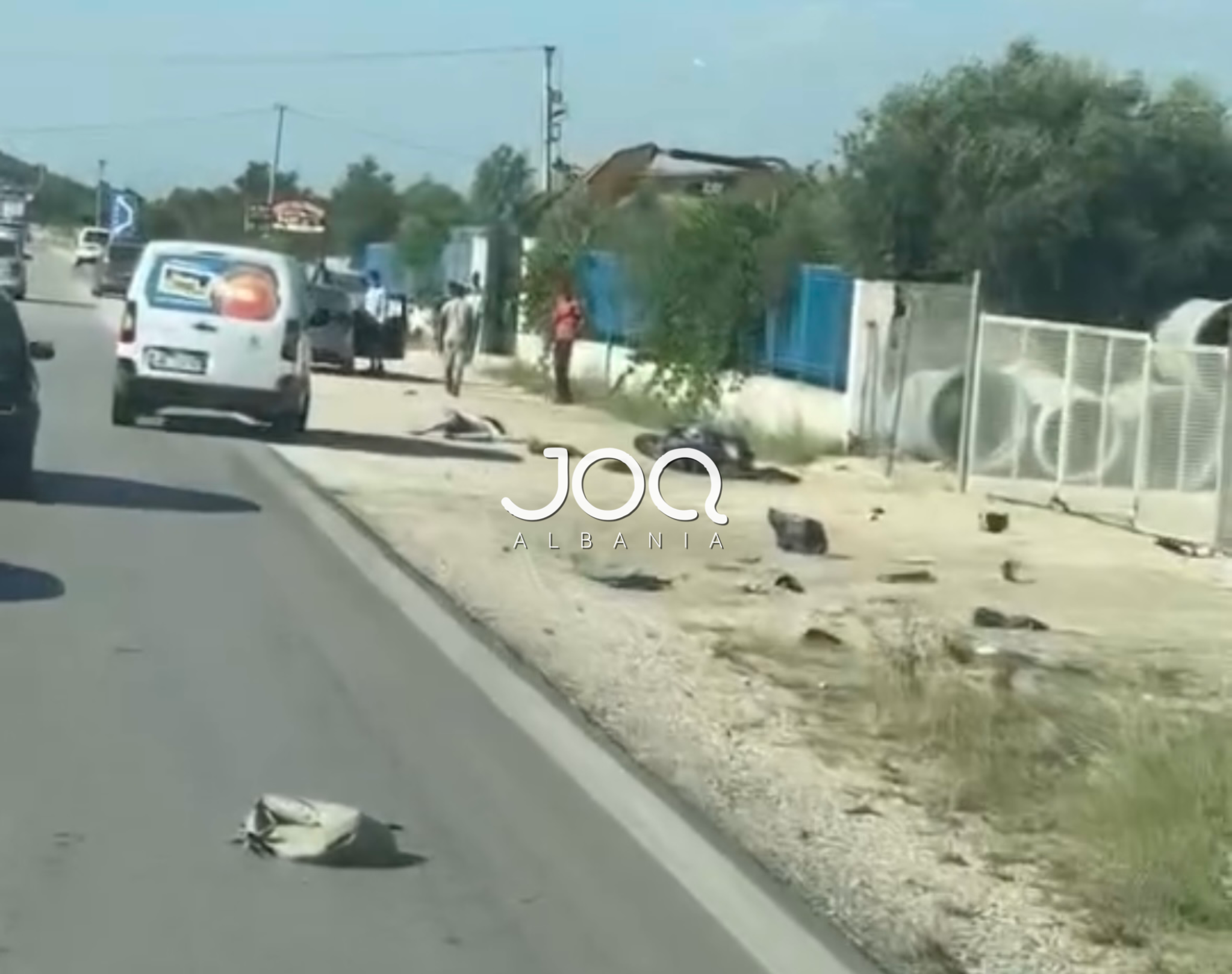 Aksident me vdekje në autostradën Lushnje-Fier, humb jetën i riu me motor