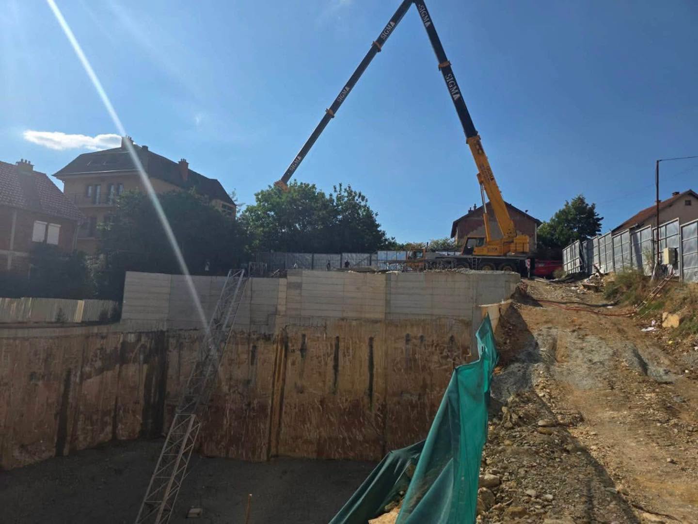Vdekja e të riut në vendin e punës në Prishtinë, Prokuroria njofton për tre të ndaluar