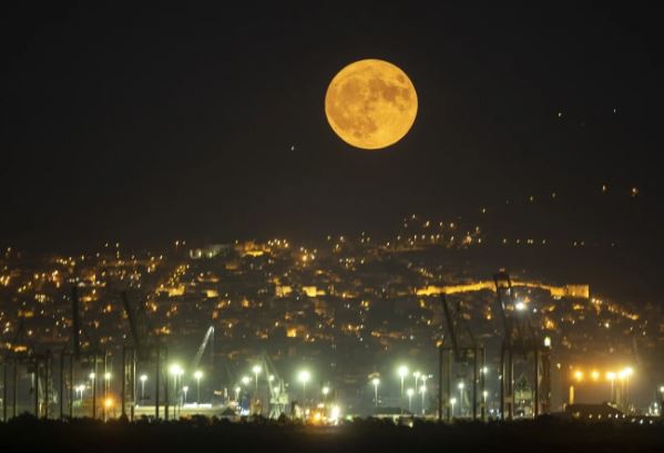Sonte shfaqet Hëna e plotë e korrikut