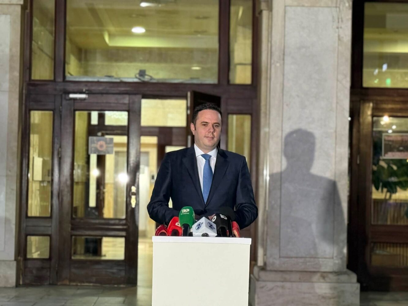 Abdixhiku flet pas takimit, tregon se për çka u dakorduan