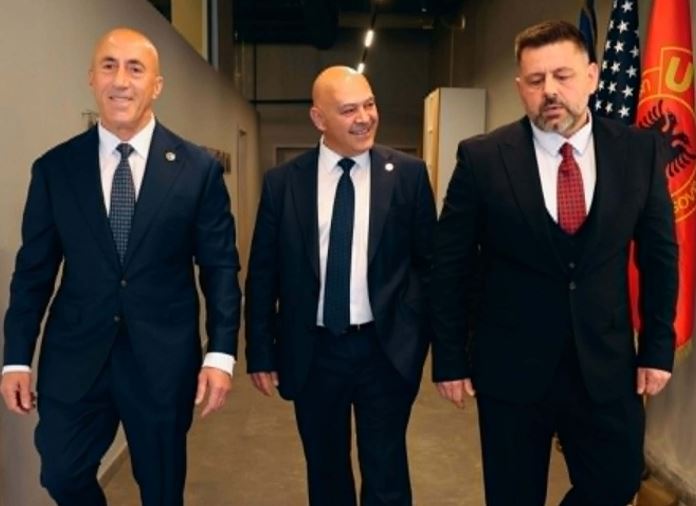 Gjini e Haradinaj dorëzojnë mandatet, hyjnë në kuvend Bekë Berisha e Burim Ramadani