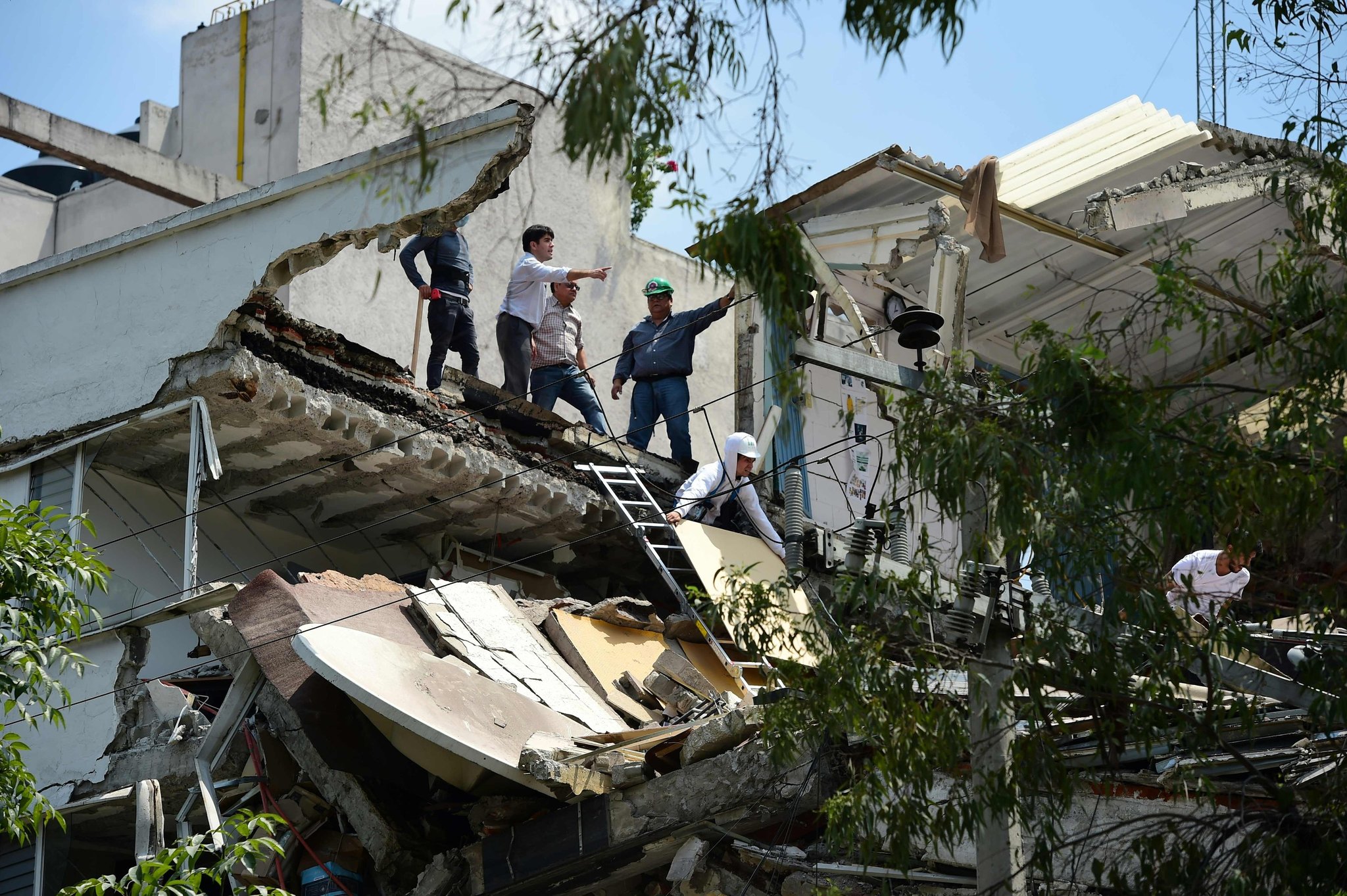 Tërmeti i fuqishëm 7.3 ballë godet Meksikën, lëshohet alarmi për cunami