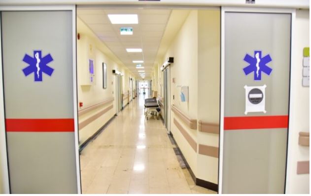 Helmimet me ushqim, QKUK: 31 pacientë të hospitalizuar, 11 nga bakteri Salmonella