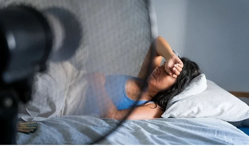 Vapa ju prishi gjumin? Ja çfarë po i ndodh trupit tuaj sot