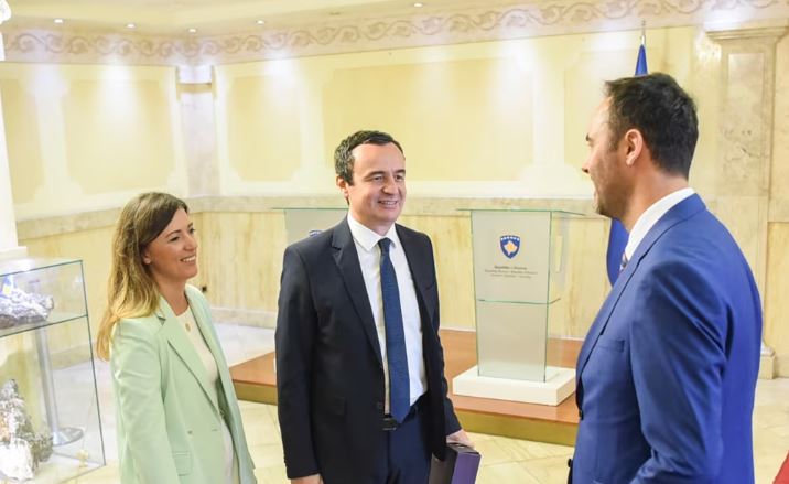 Konjufca: Albulena Haxhiu pritet të jetë sërish kandidate për kryeparlamentare