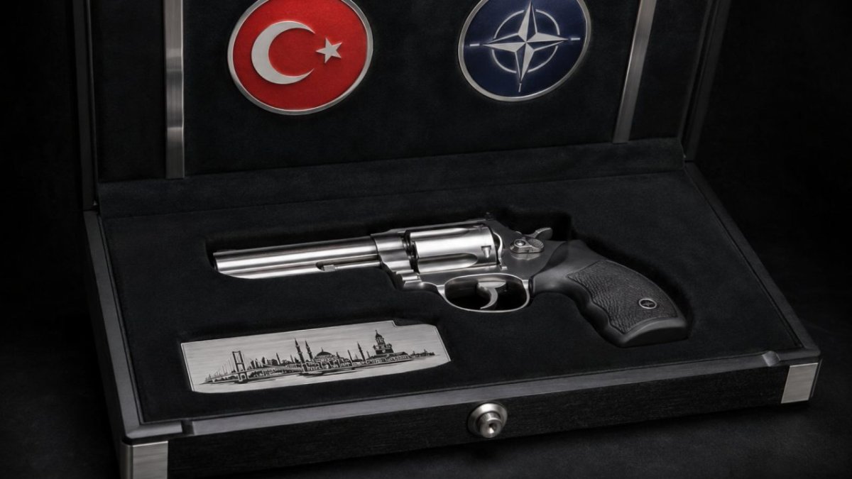 Erdogan i dhuroi Ramës pistoletë të personalizuar dhe fishekë të vërtetë