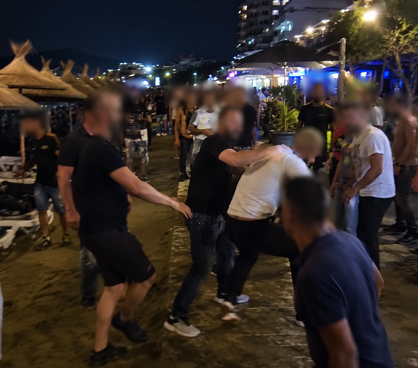 Shqiptari nga Maqedonia e Veriut  U dhunova nga disa persona në Shëngjin  kërkoj drejtësi dhe pamjet e kamerave 