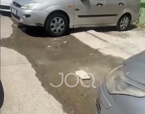 Durrësit i plasin ujërat  Emiriana Sako në gjumë letargjik