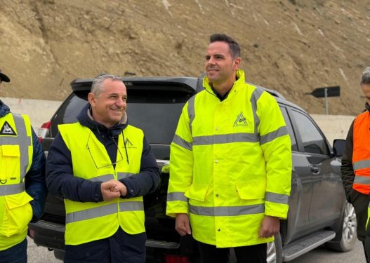 Zari i Ballukut Ami Kozeli i ARRSH i jep oligarkëve të rrugëve Salillarit dhe vëllait të kryebashkiakut të Tepelenës tender MILIONA €
