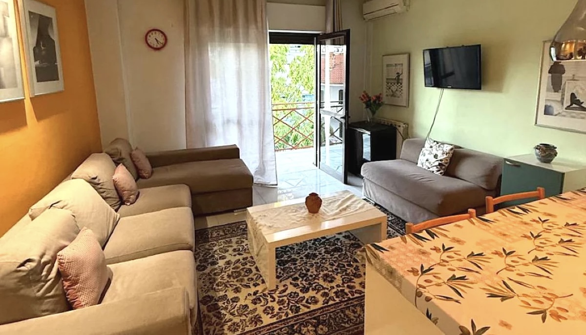 Rekord historik në Tiranë  Çmimi mesatar i apartamenteve arrin në 2 141 euro m²  mbi 3K € në Bllok