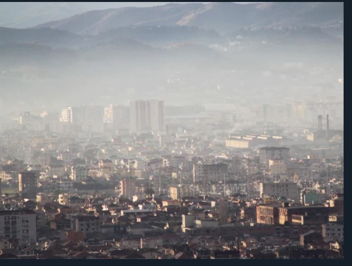 Shqipëria e katërta në Europë për vdekjet e parakohshme nga ndotja e ajrit