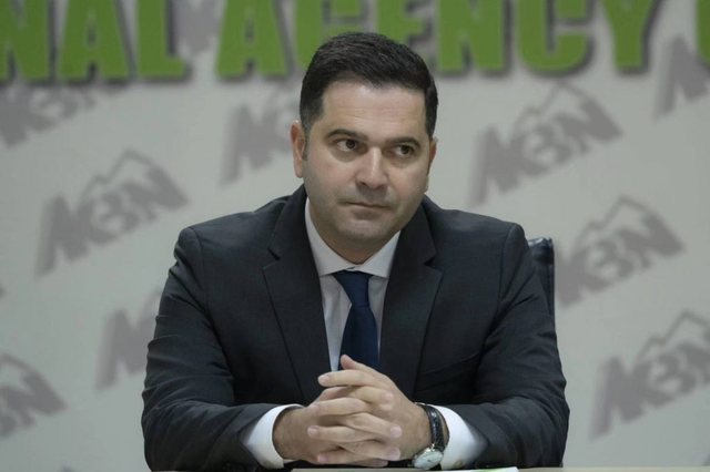 ministri-malaj-prezanton-treguesit-financiare-per-2026-rritje-ekonomike-dhe-paga-me-te-larta