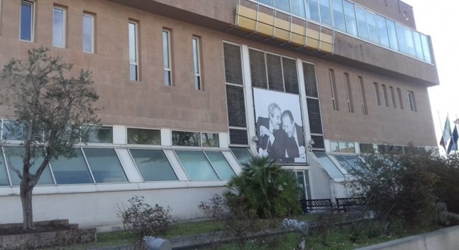 Preku të renë teksa fotografonte perëndimin e diellit  71 vjeçari shqiptar përfundon në gjyq