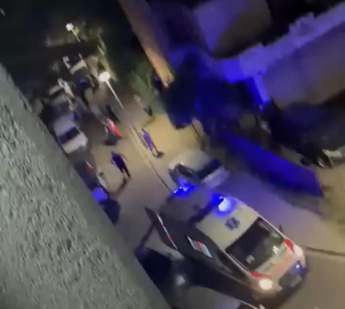 “Konflikt i dhunshëm në Laprakë, një person hidhet nga kati i tretë, dy në pranga”