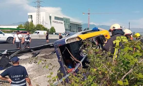 Aksidenti tragjik i autobusit të Beratit  humb jetën në spital 20 vjeçarja vietnameze
