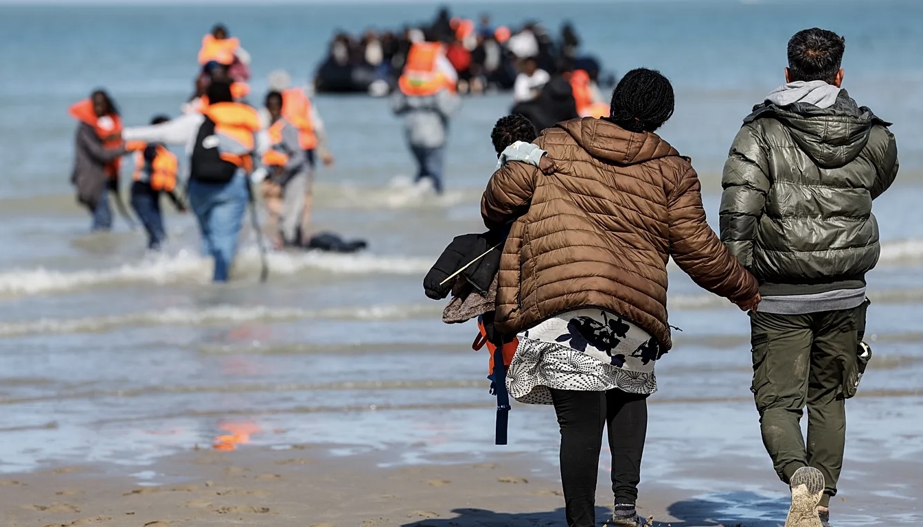 Katër emigrantë humbin jetën gjatë tentativave për të mbërritur në Britani