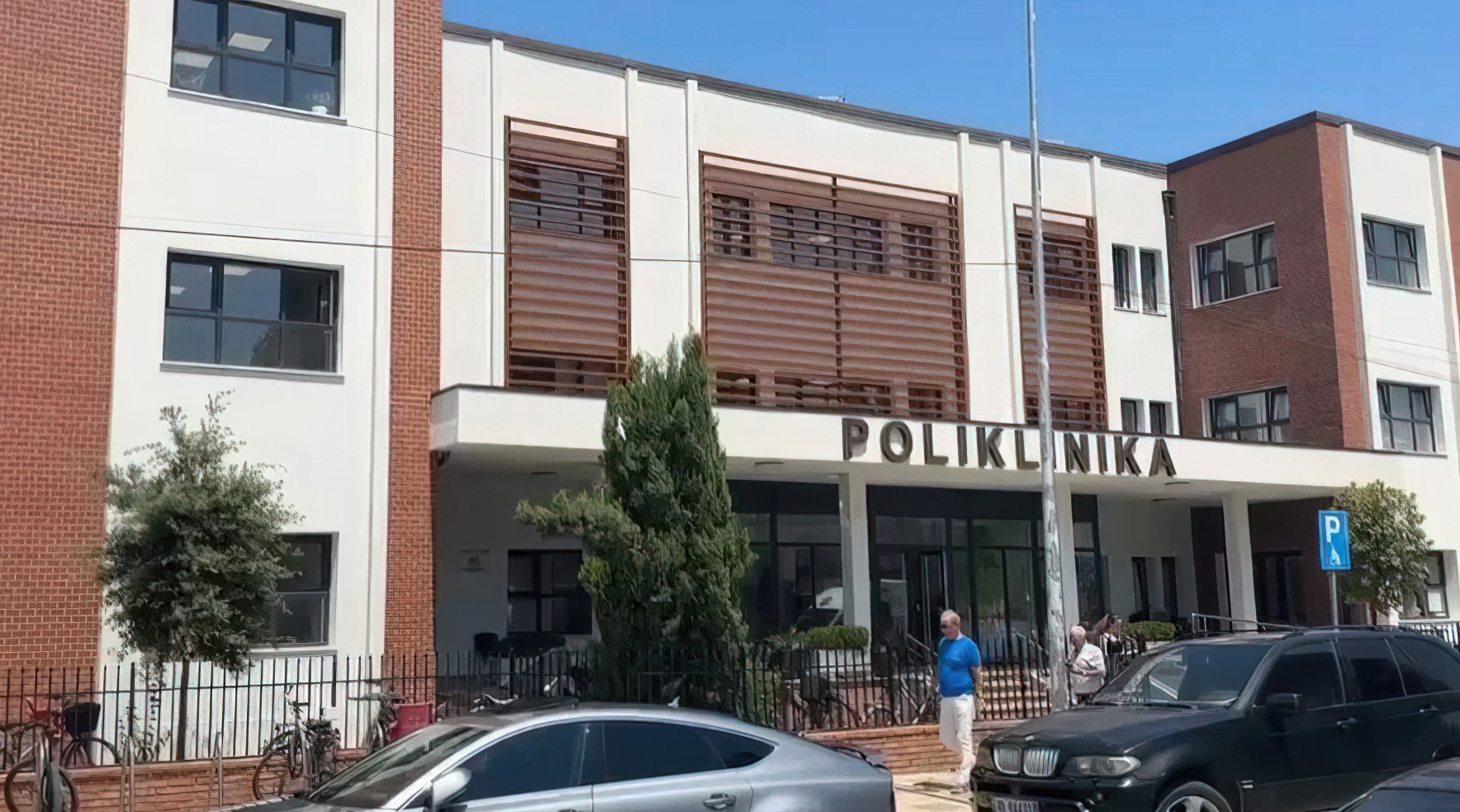 Plagosja me thikë në poliklinikën e Shkodrës  arrestohet 18 vjeçari bashkë me babain