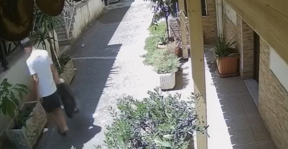 “Ky individ vjen vazhdimisht dhe lë plehrat para ambientit tonë”