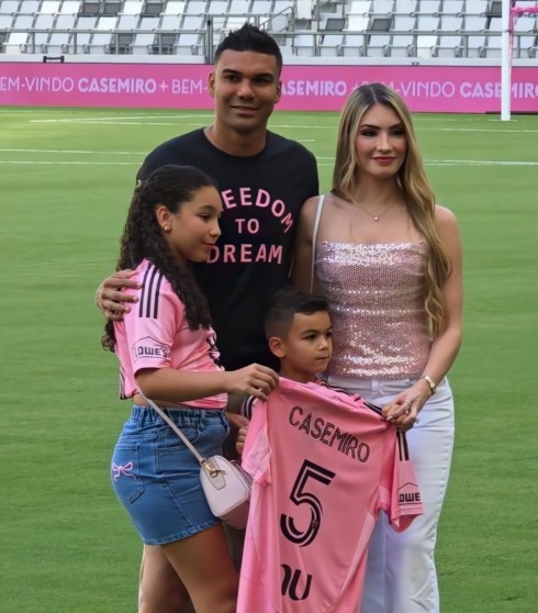 Casemiro prezantohet te Inter Miami, braziliani mban sërish fanellën ikonike me numrin 5