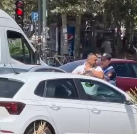 Aksidenti në Skelë të Vlorës përfundon në sherr mes shoferëve