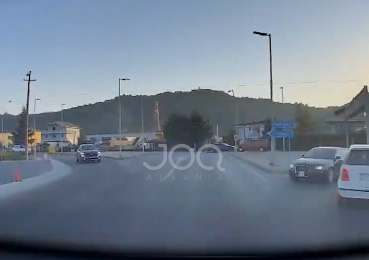  Desh na bëri copash   Audi futet në kundravajtje në kthesën e Rinasit