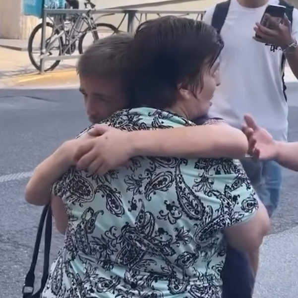 Nënë Fileja dhe djali i saj autik kanë nevojë për ndihmën e shqiptarëve