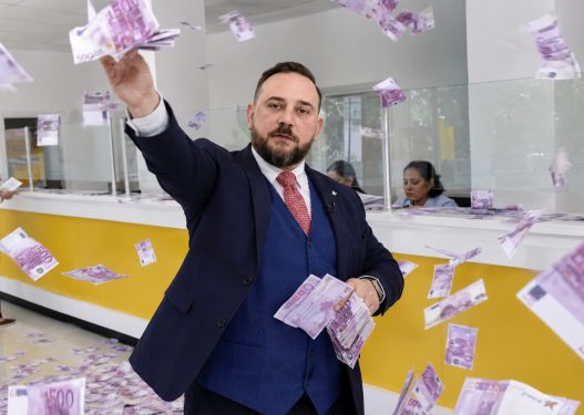 Loja e Postës Shqiptare: Tenderi 250 milionë mbyllet me 0% konkurrencë