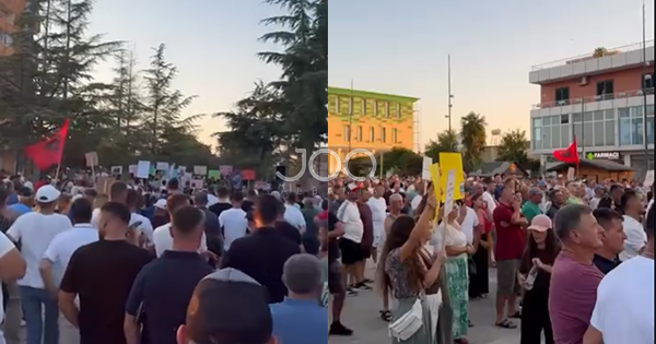 Protestë në Divjakë: Banorët ngrihen kundër shkrirjes së bashkisë me Lushnjën