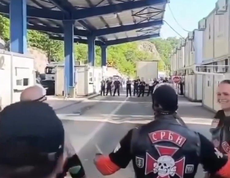  Kosova është Serbi   ndalohet në kufi grupi i motoçiklistëve nacionalistë serbë