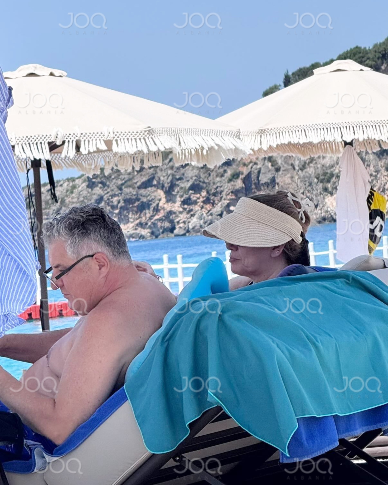 Kumbaro nis pushimet në Jug  merr rreze në shezlongun e hotelit 200€ nata