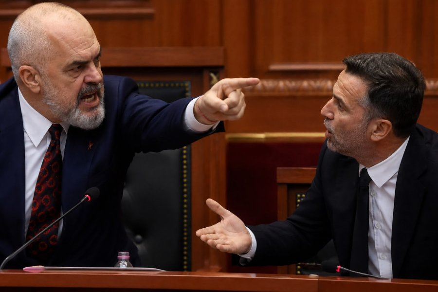 “Qepe gojën, mos fol! Ik p*rdhu”, plas keq mes Ramës dhe Braçes në mbledhjen e PS-së