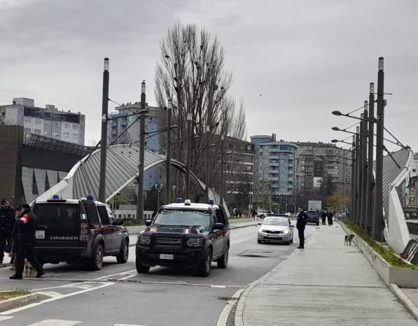 KFOR nis tërheqjen graduale nga Ura e Ibrit: Do të ruajmë prani të dukshme në veri