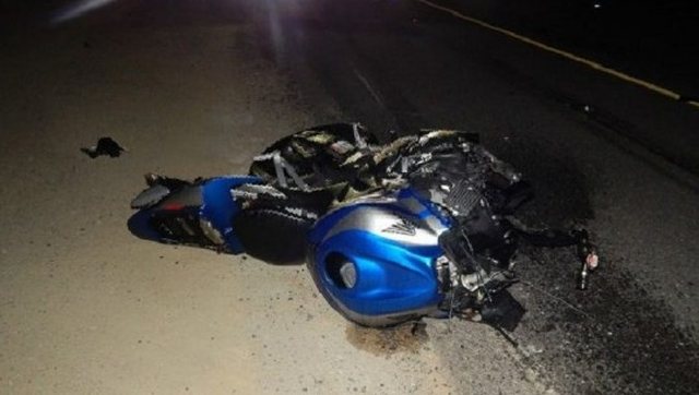 Motomjeti përplaset me bordurën, humbin jetën dy persona në Golem