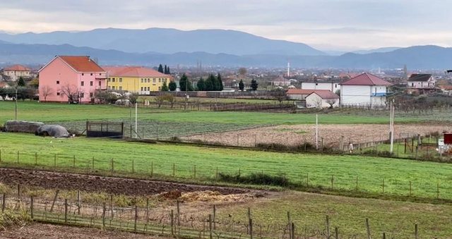 Rreth 13% e territorit të Shqipërisë është braktisur në 12 vitet e fundit