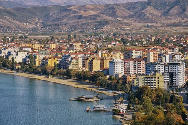 Ushqimi tradicional pogradecar tërheq francezët