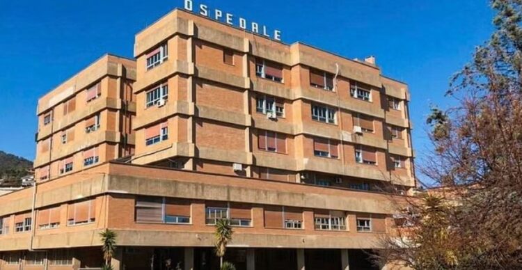 46-vjeçarja italiane gjendet e pajetë me shenja dhune, në kërkim burri shqiptar
