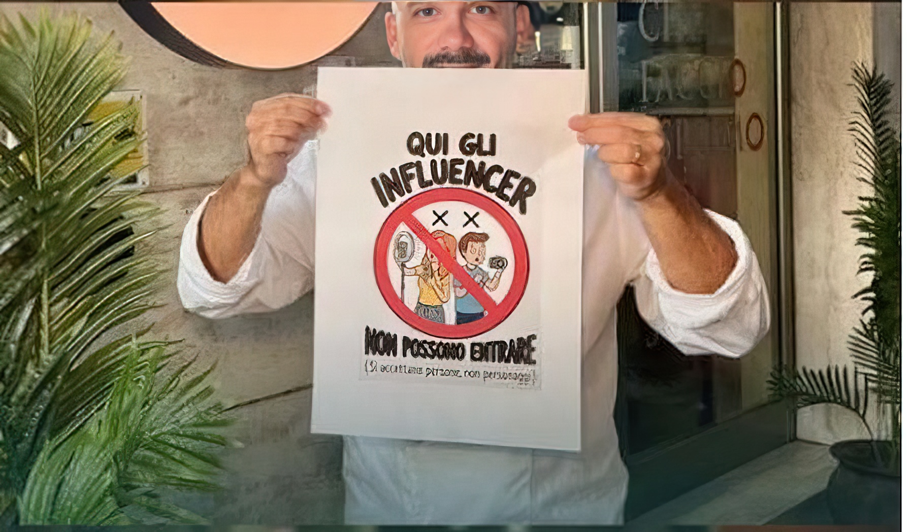 “Ndalohen influencerët”, pronari në Siçili vendos tabelën pas darkës së papaguar nga blogerët