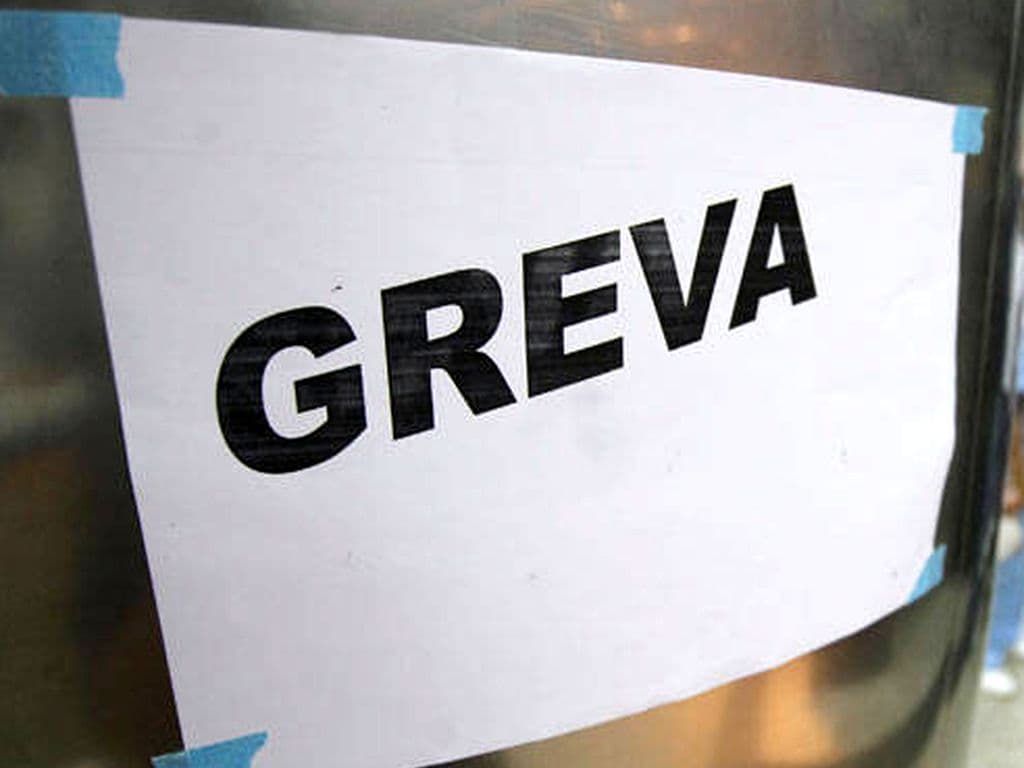 Greva nis më 1 shtator në shkollat e Prishtinës, punëtorët teknikë kërkojnë pagat e papaguara