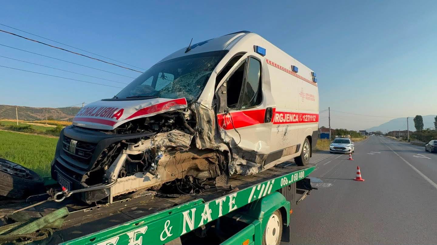 Sapo kishte ardhur në Shqipëri për pushime  ambulanca përplas emigrantin në Maliq