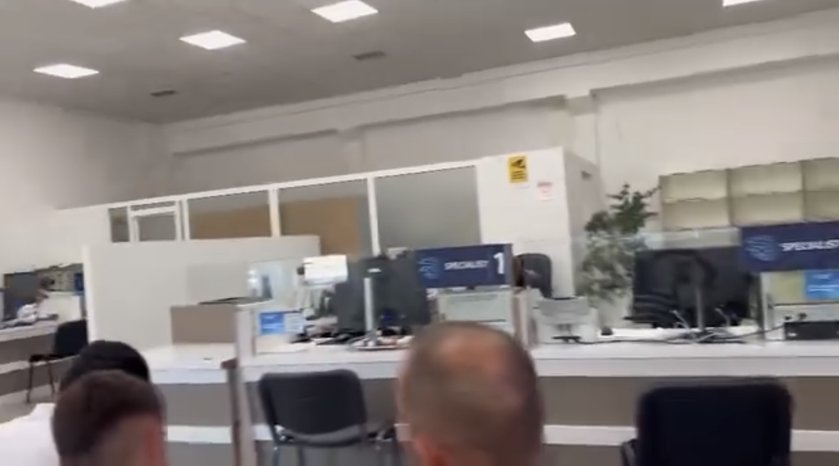 DPSHTRR Durrës prej të premtes pa internet, qytetarët s’marrin dot asnjë shërbim