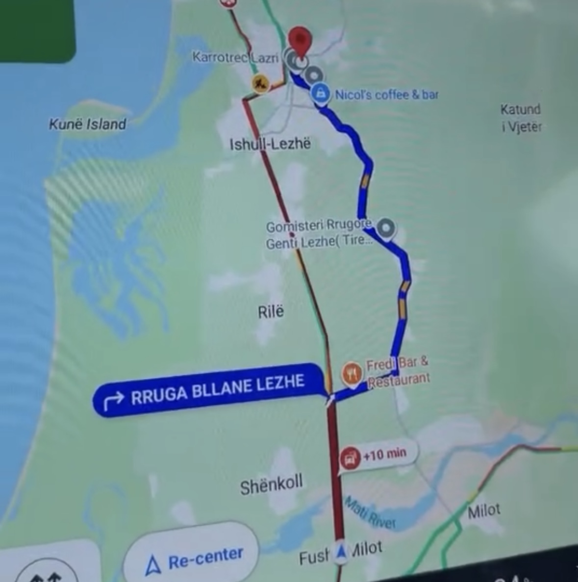 Trafiku paralizon aksin Milot–Lezhë, radha e makinave arrin 20 km