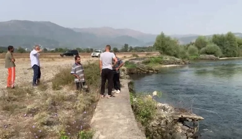 U fut për t’u larë në lumin Drin me të afërmit, gjendet trupi i pajetë i 7-vjeçares