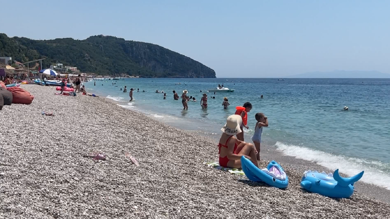 53  e shqiptarëve nuk përballojnë dot një javë pushime