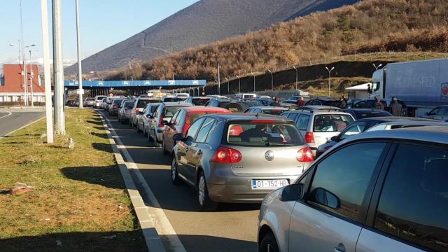 Shqiptarët e Kosovës edhe për këtë vit ngritën turizmin e Shqipërisë