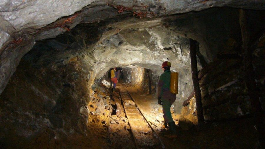 Pas më shumë se 24 orësh kërkime, nxirret i pajetë trupi i minatorit në Tërnovë