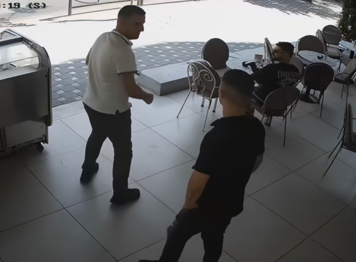 “Më kërkoi 100 mijë lekë për hotelin dhe s’mi ktheu më”