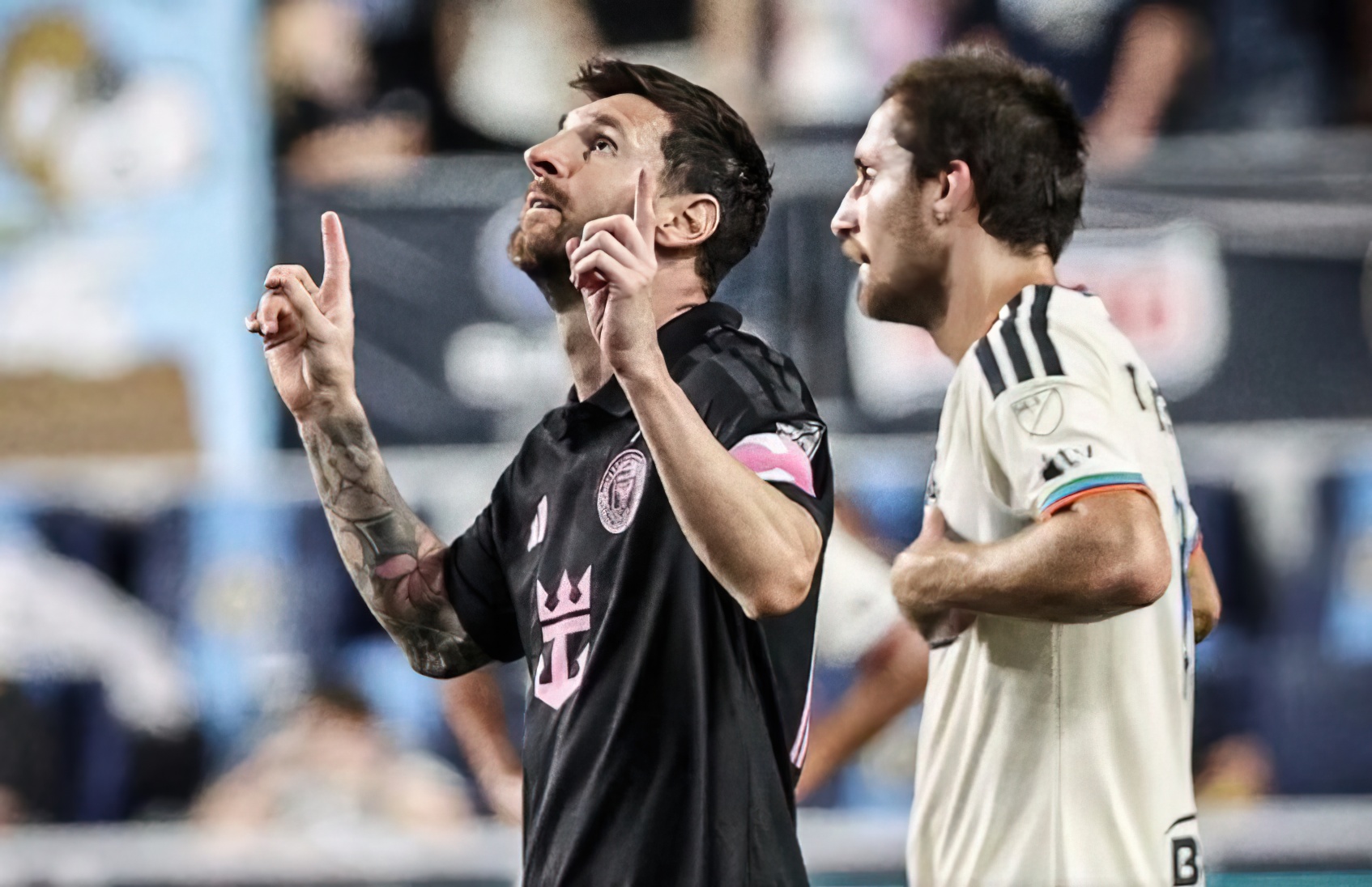 Me duar e sy nga qielli Lionel Messi i dedikon të atit golin e parë pas humbjes së tij