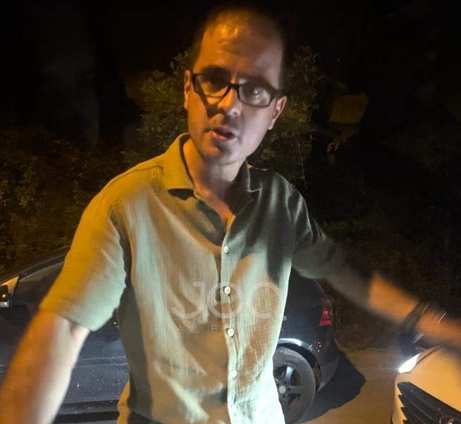 “Ky shofer taksie më shau dhe tentoi të më hapë derën e makinës”